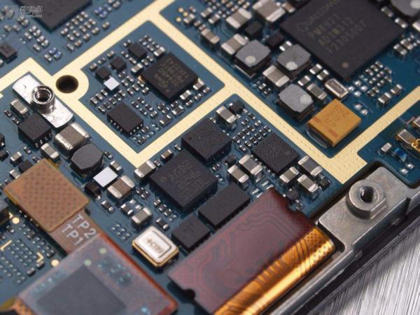 高價回收恩智浦NXP半導(dǎo)體：NFC讀卡器、RF接收器、多協(xié)議MCU